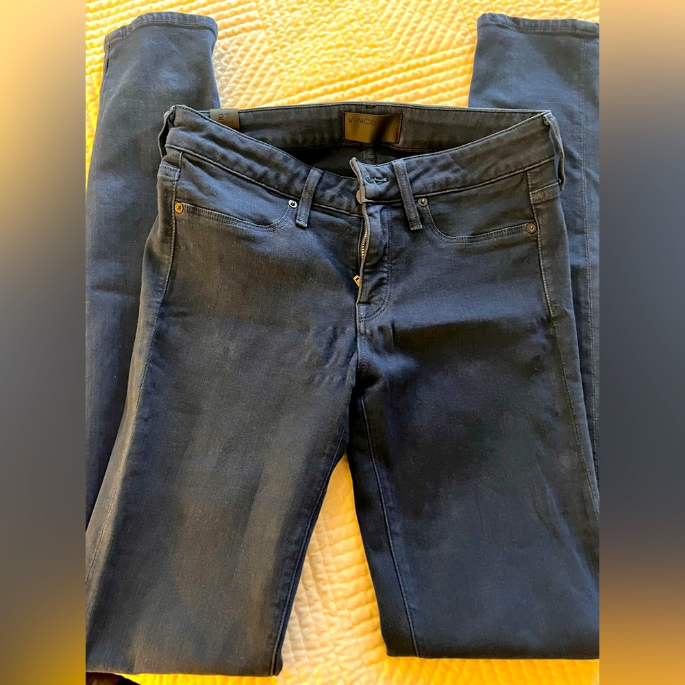 Vince dark blue jeans